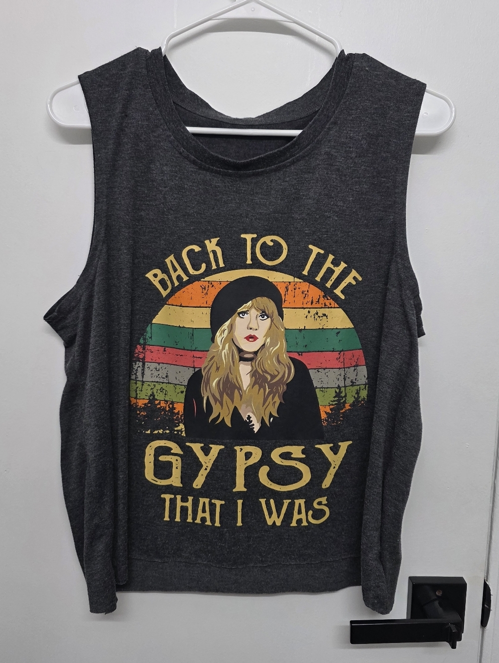 Women’s Charcoal Graphic Muscle Tee - Retro Stevie Knicks Print
